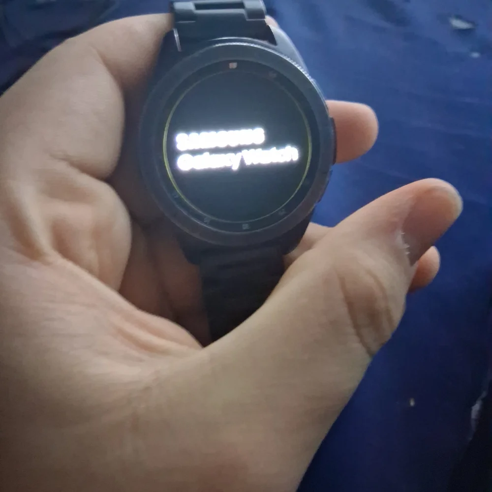 Samsung Galaxy SM-R810( Read Description)
